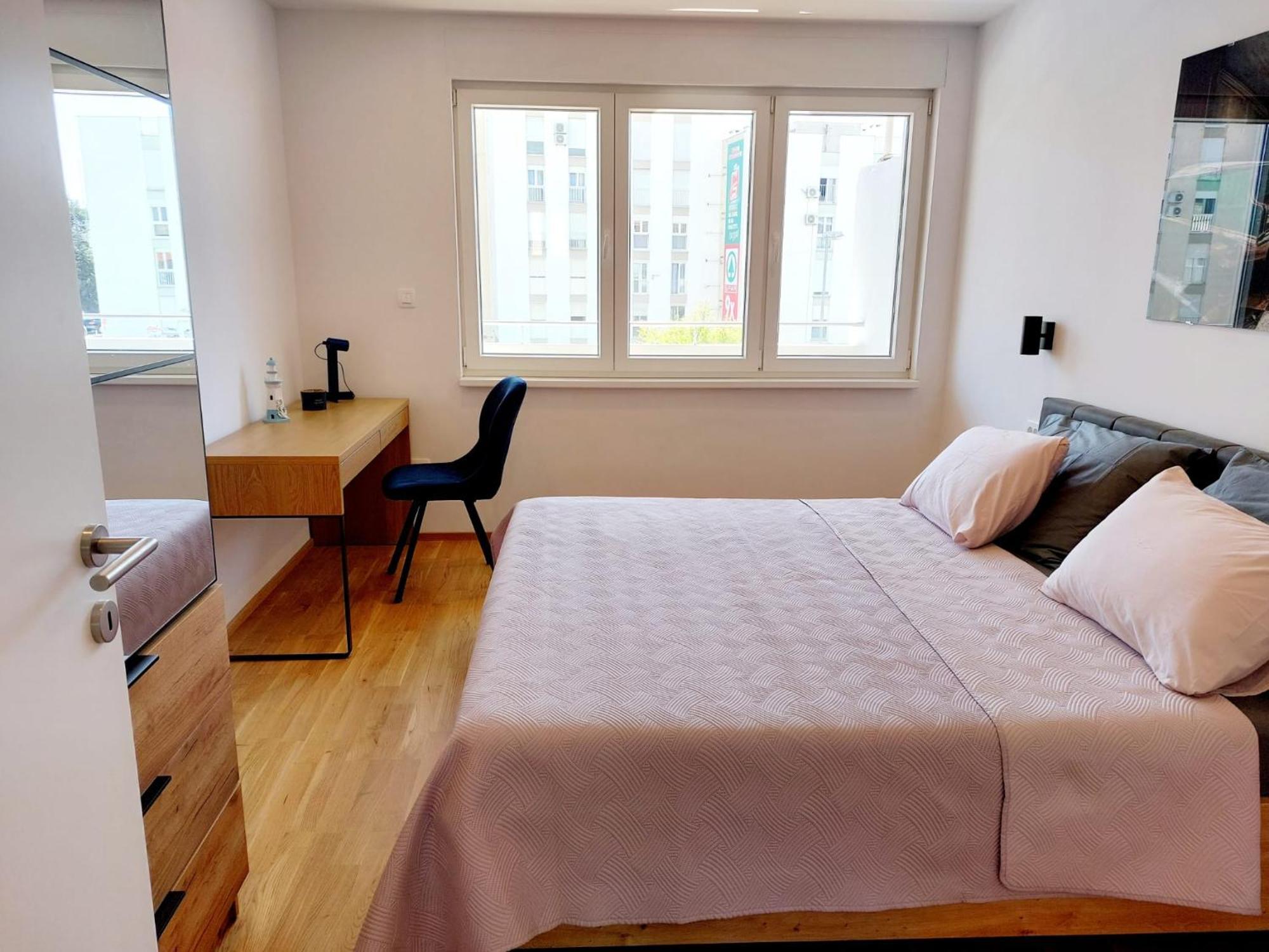 Comfort 2 Bedroom Apartment 10Min Walk From Center And Beach Сплит Экстерьер фото